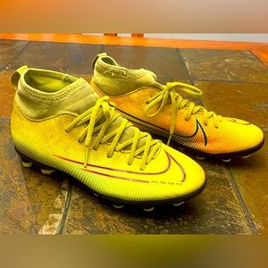 Boys Nike soccer cleats
